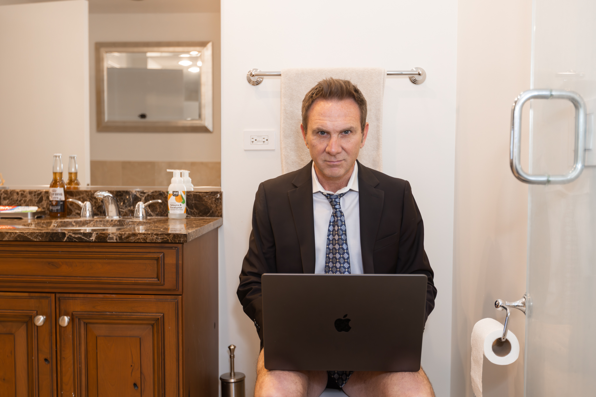 News from the Jon promo behind-the-scenes photo 1